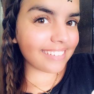 Meet your Posher, Kimberly